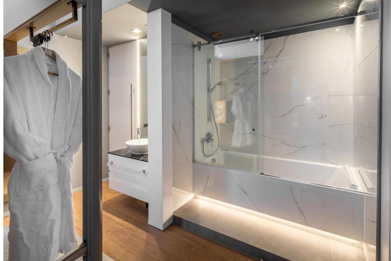 987 Design Prague Hotel Bagian luar foto