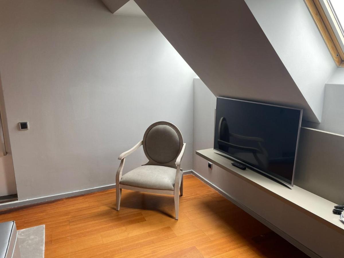 987 Design Prague Hotel Bagian luar foto