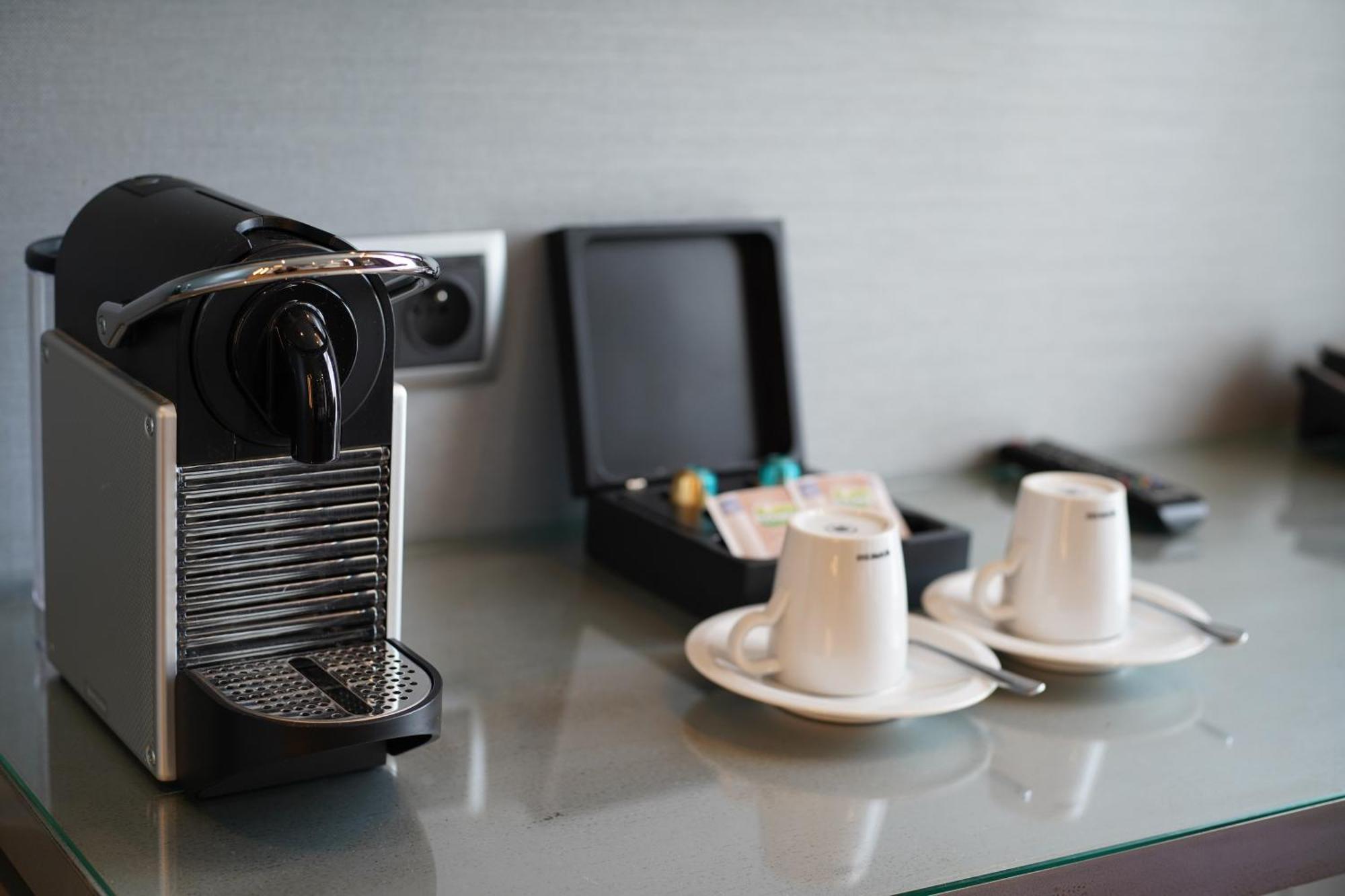 987 Design Prague Hotel Bagian luar foto