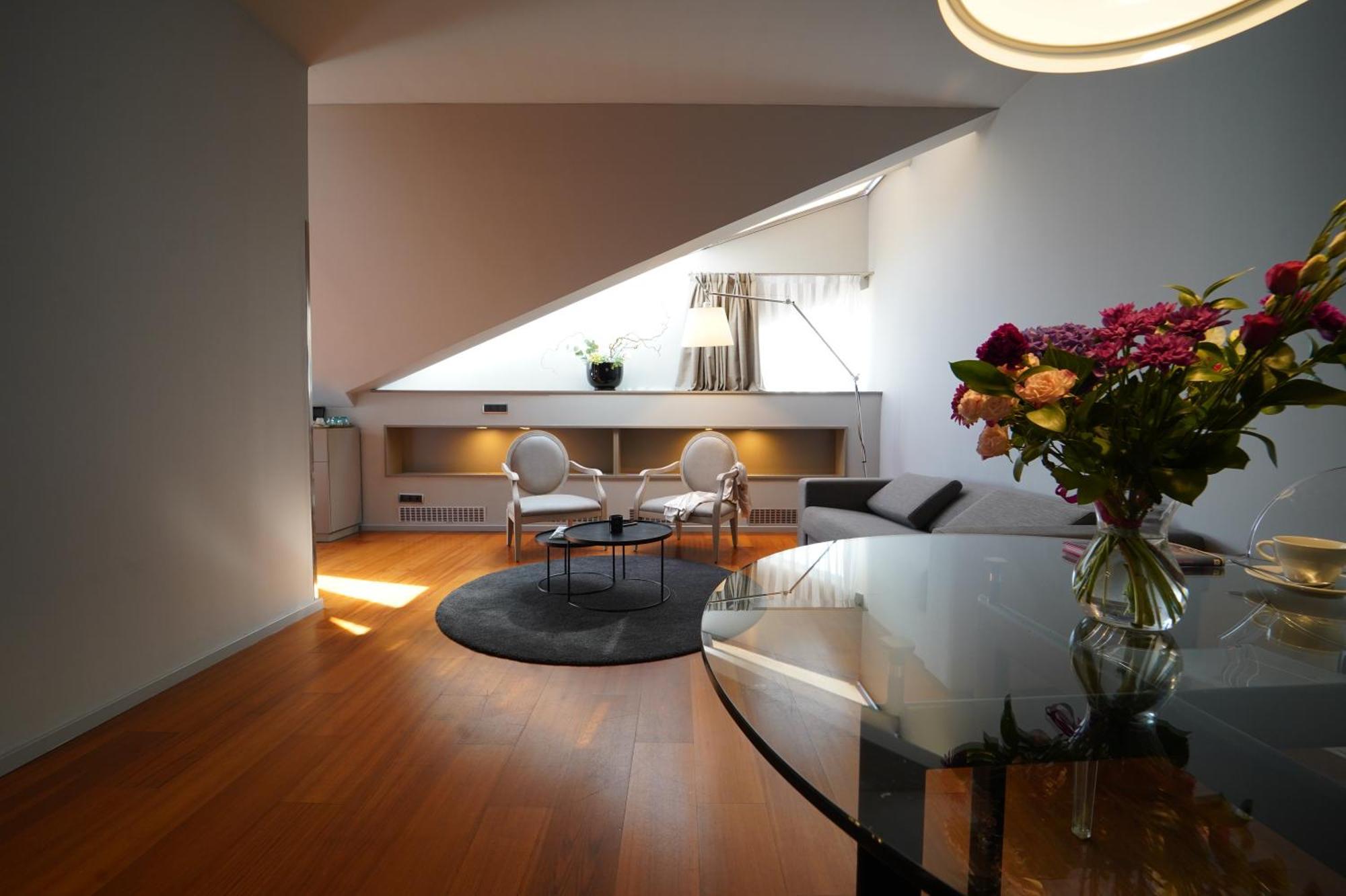987 Design Prague Hotel Bagian luar foto
